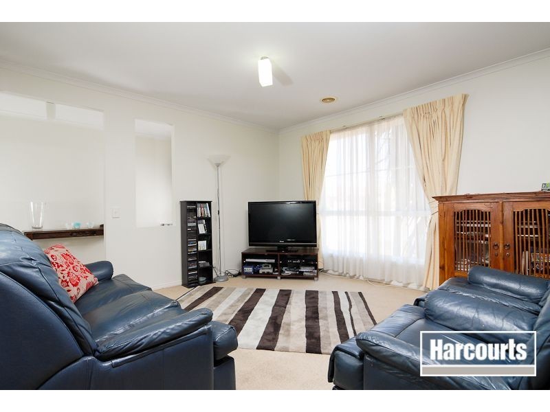 20 Chatswood Drive, Narre Warren South VIC 3805