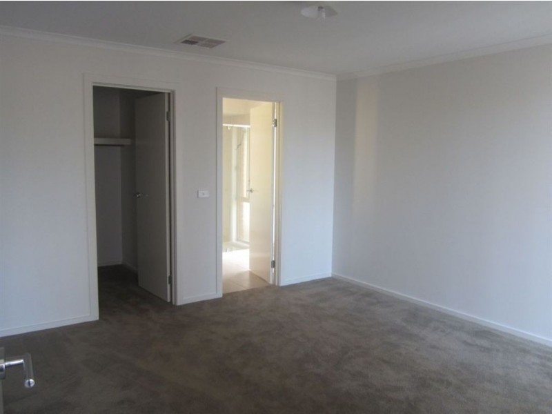 2/2 Godwin Avenue, Narre Warren VIC 3805