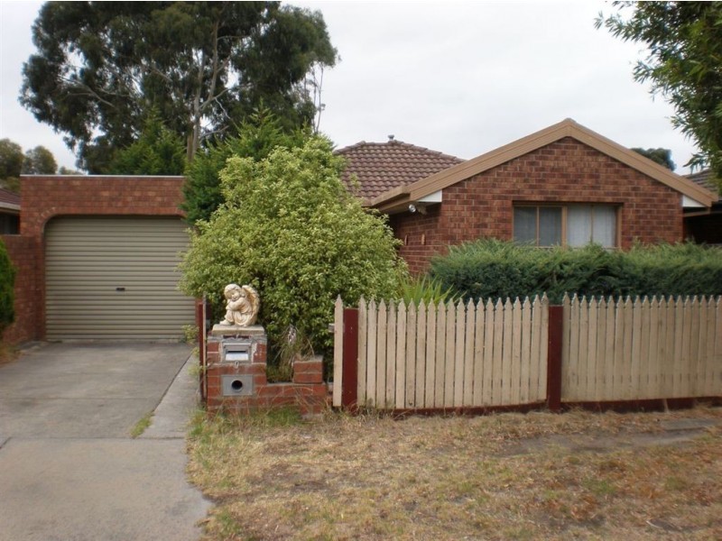 2 England Walk, Narre Warren South VIC 3805