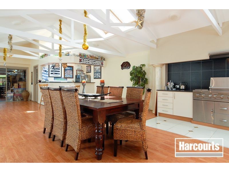 4 Kendall Drive, Narre Warren VIC 3805