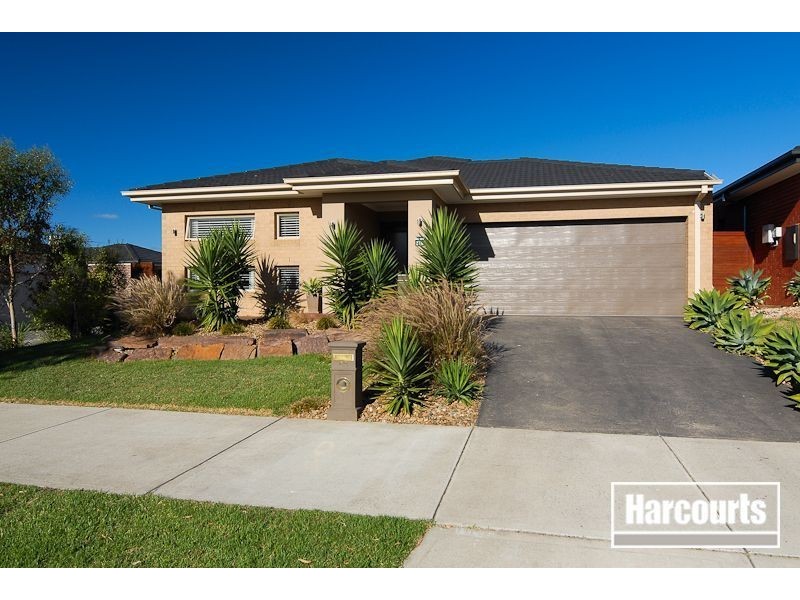 63 Mannavue Boulevard, Cranbourne North VIC 3977