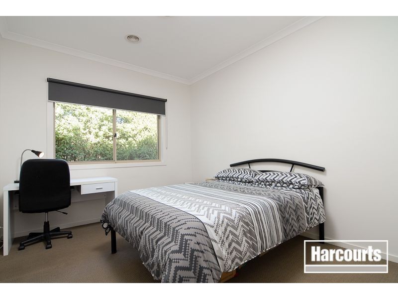 63 Mannavue Boulevard, Cranbourne North VIC 3977