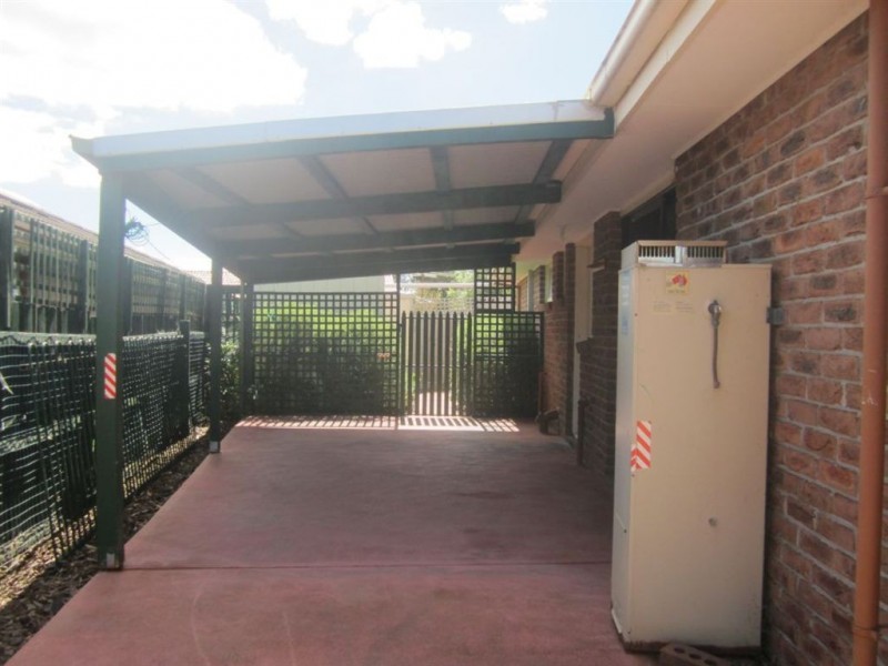 33 Courtenay Avenue, Cranbourne North VIC 3977