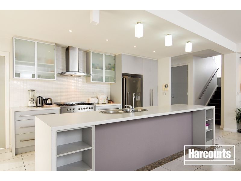 47 Golden Grove Drive, Narre Warren South VIC 3805