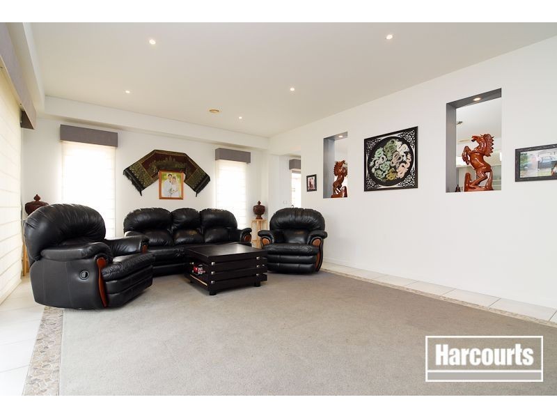 47 Golden Grove Drive, Narre Warren South VIC 3805