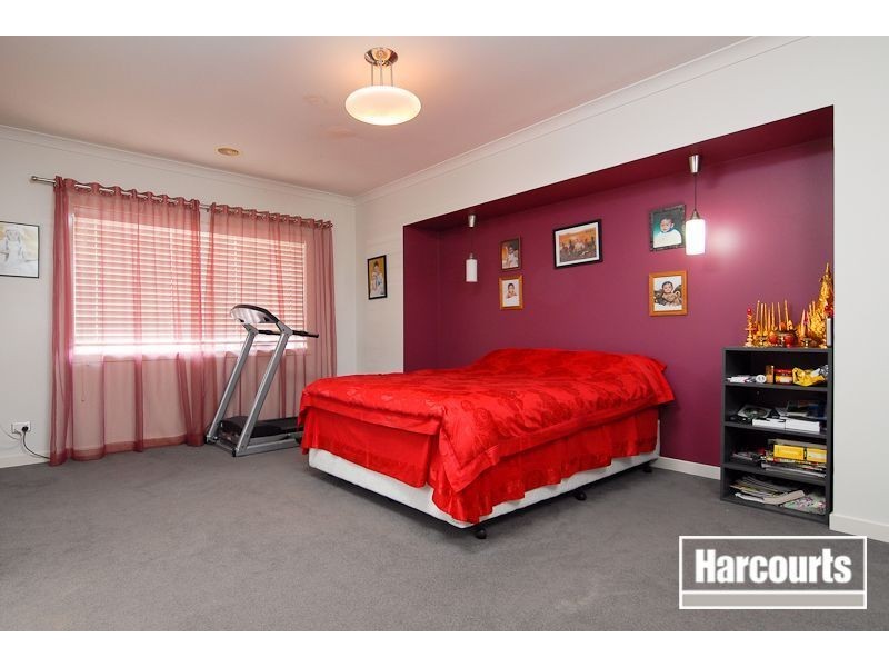 47 Golden Grove Drive, Narre Warren South VIC 3805