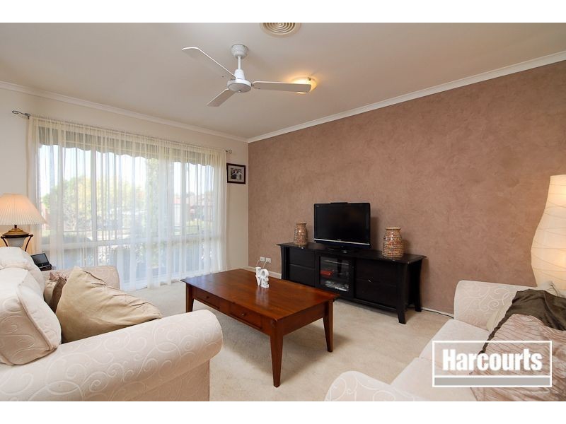 74 Kingston Avenue, Narre Warren South VIC 3805