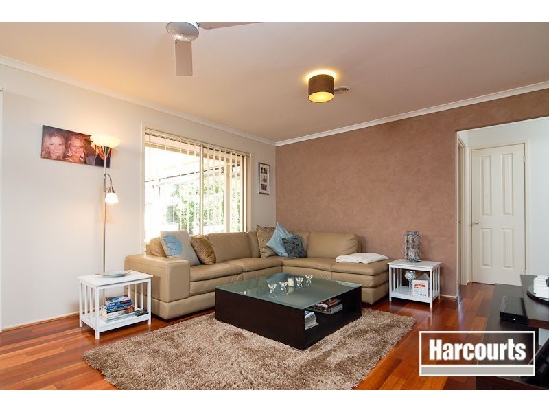 74 Kingston Avenue, Narre Warren South VIC 3805