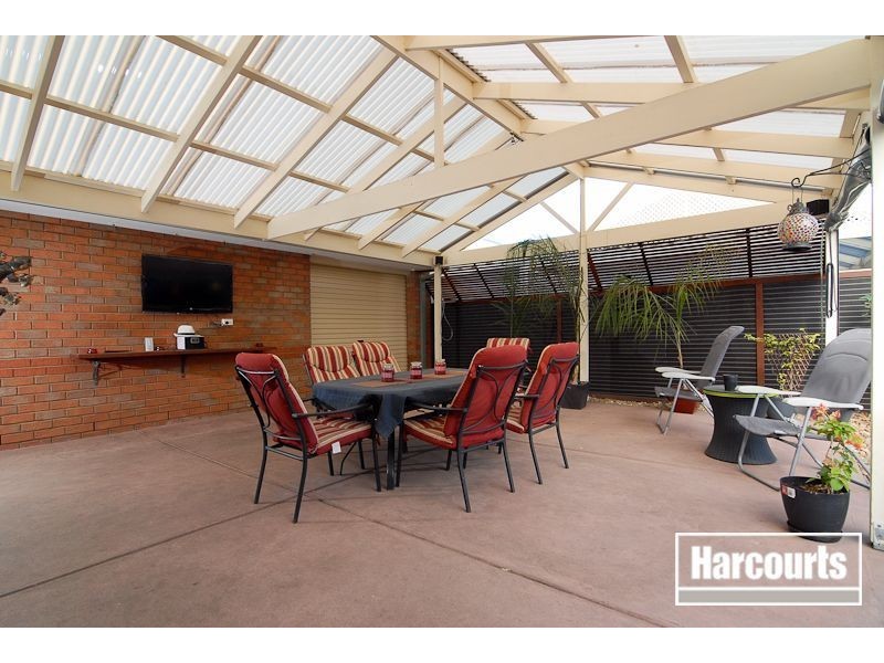 74 Kingston Avenue, Narre Warren South VIC 3805