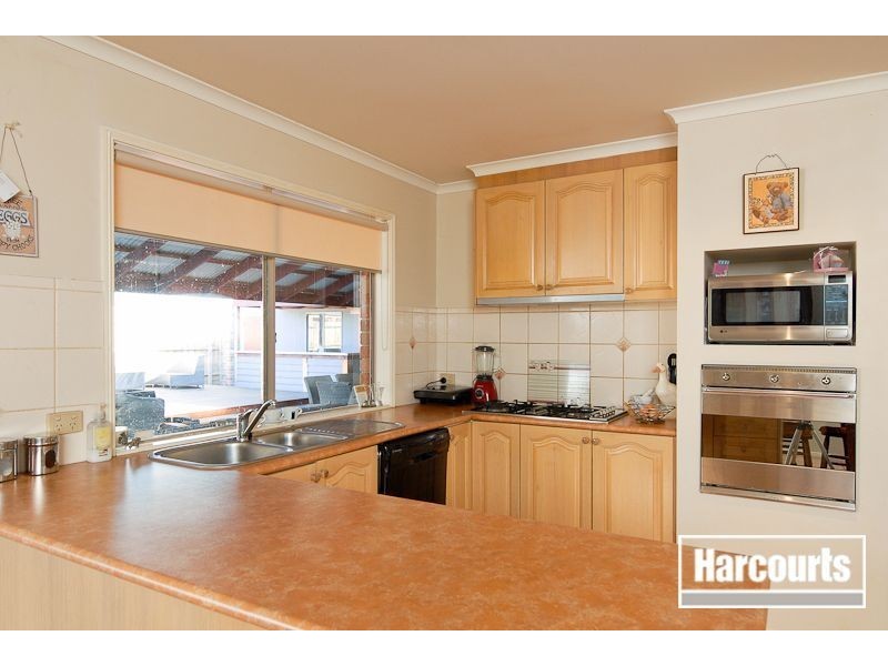 12 Kershaw Drive, Narre Warren South VIC 3805