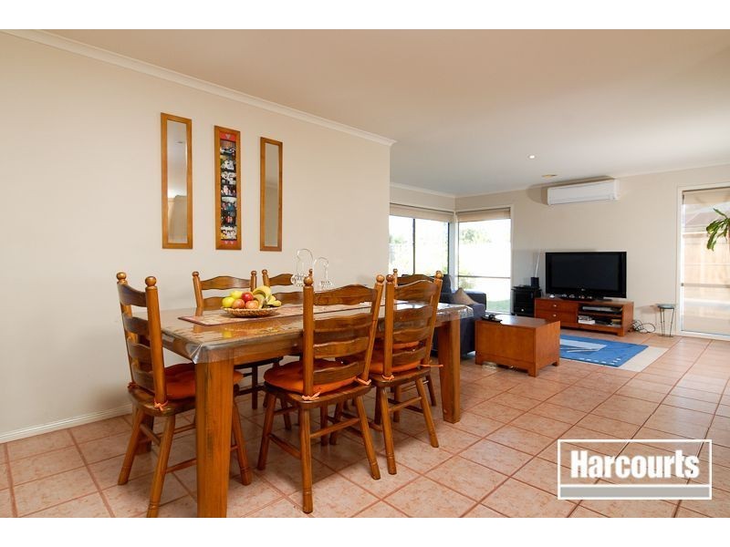 12 Kershaw Drive, Narre Warren South VIC 3805