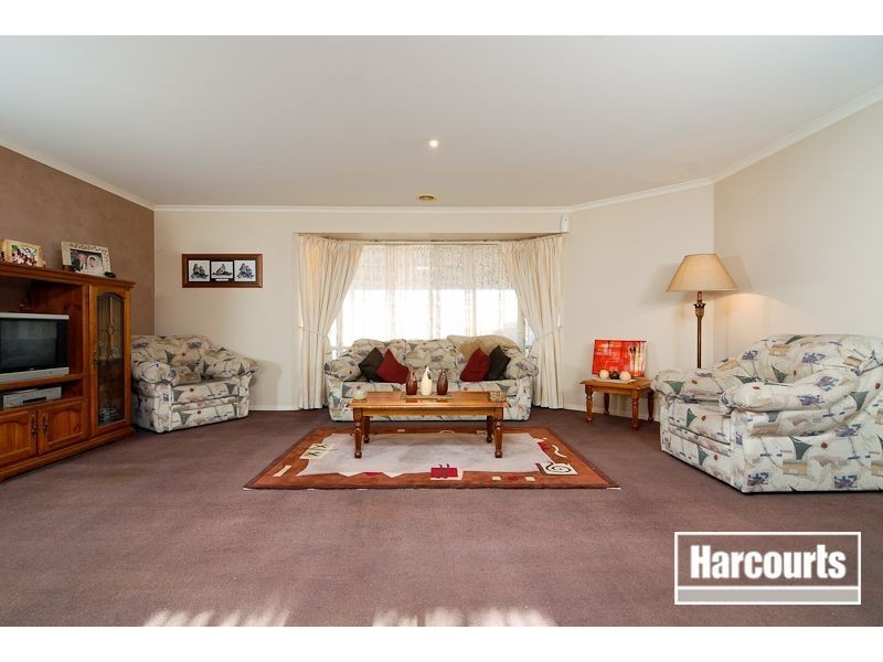 12 Kershaw Drive, Narre Warren South VIC 3805