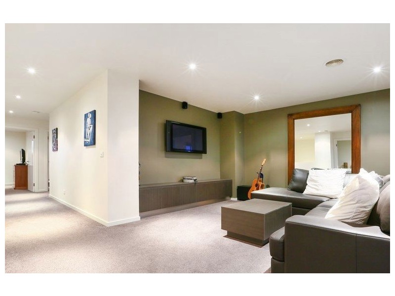 2 Messina Place, Narre Warren South VIC 3805