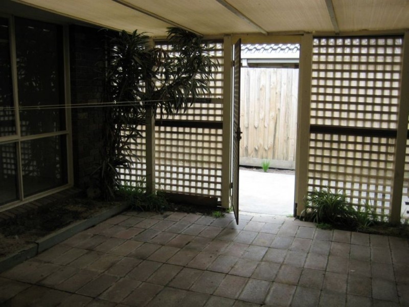 1/67 Darling Way, Narre Warren VIC 3805