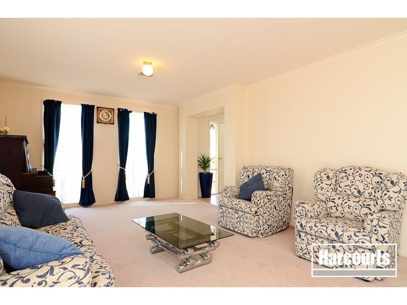 12 Demint Walk, Narre Warren South VIC 3805