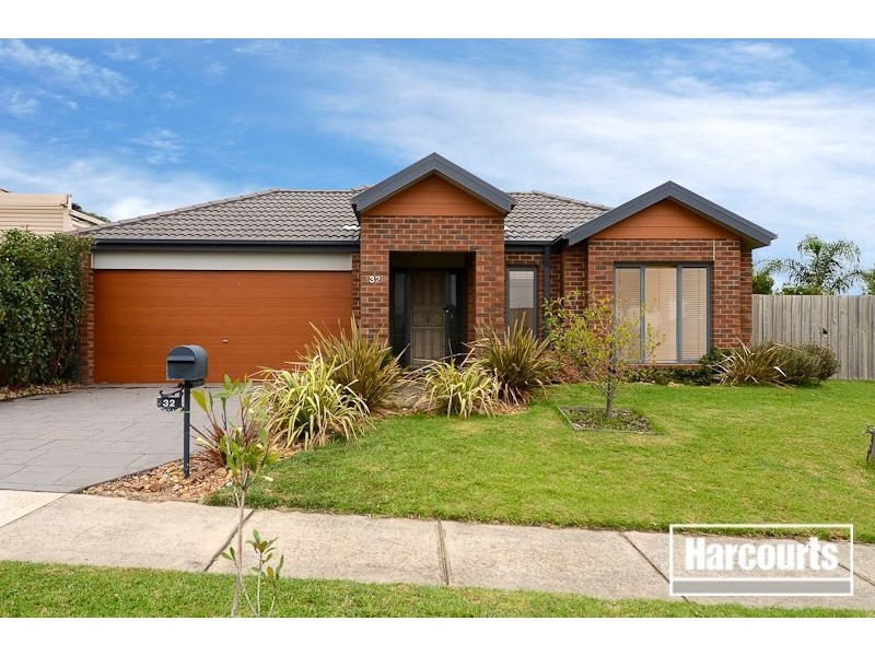 32 Olive Road, Lynbrook VIC 3975