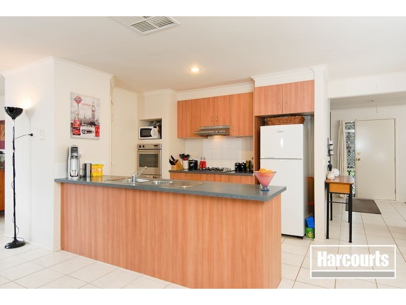 15 Blandford Crescent, Narre Warren South VIC 3805