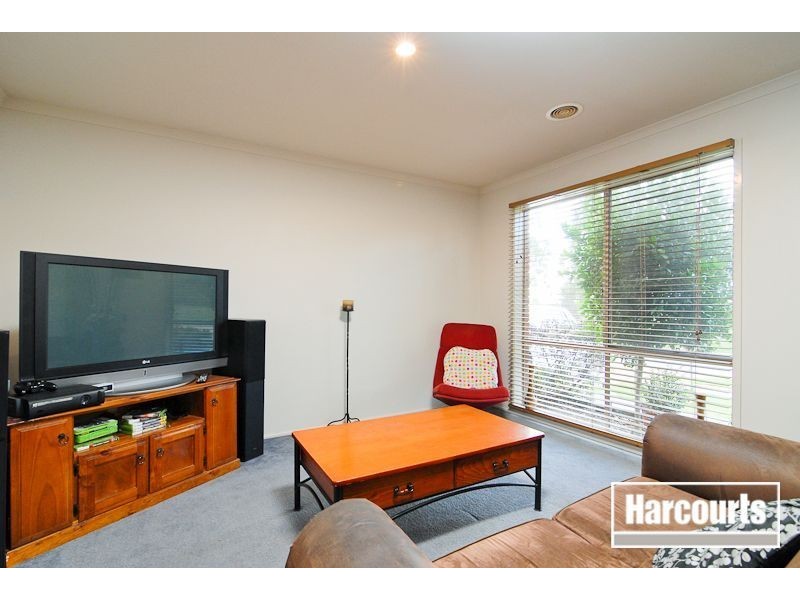 15 Blandford Crescent, Narre Warren South VIC 3805