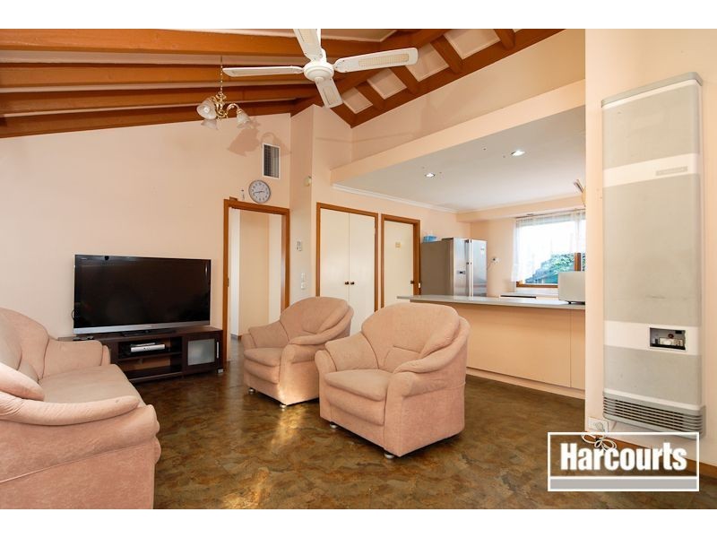 13 Nettle Drive, Hallam VIC 3803