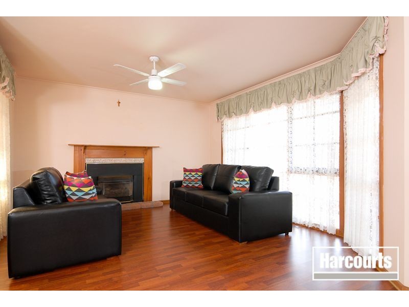 13 Nettle Drive, Hallam VIC 3803