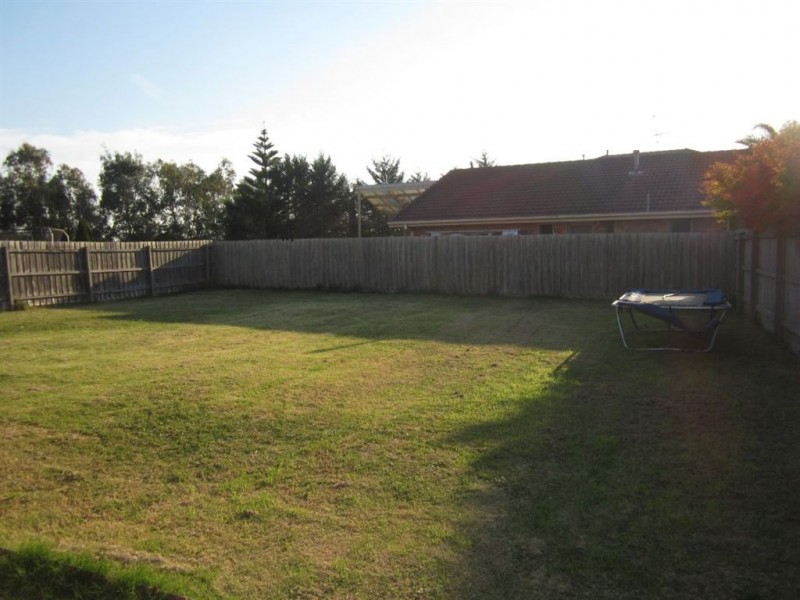 5 Angel Close, Narre Warren South VIC 3805