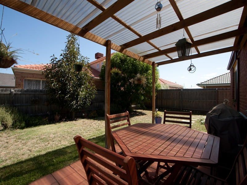 82 Seebeck Drive, Narre Warren South VIC 3805