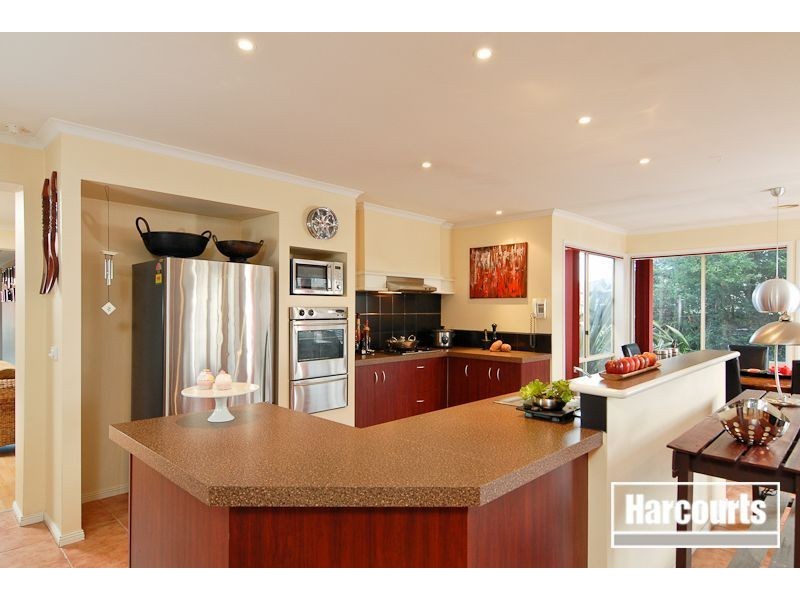 13 Margie Square, Narre Warren South VIC 3805