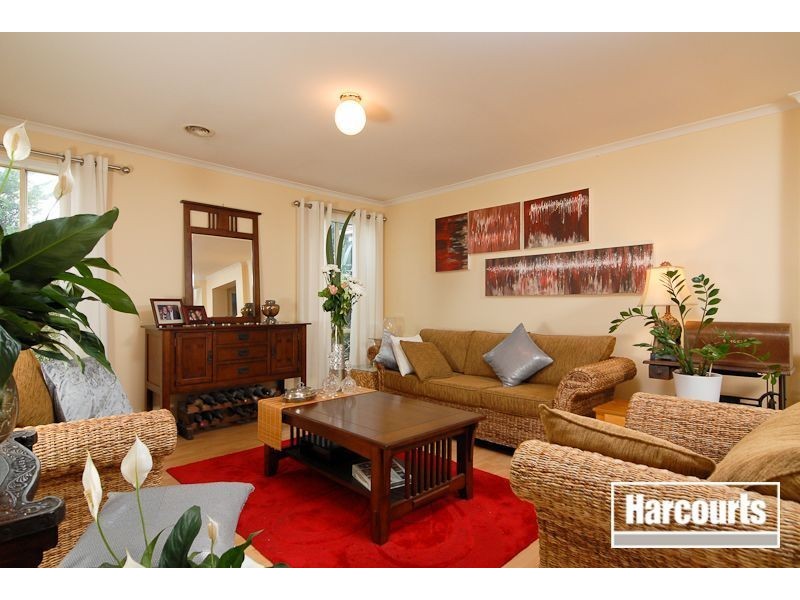 13 Margie Square, Narre Warren South VIC 3805
