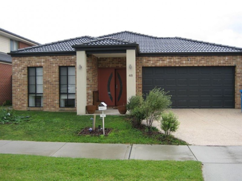 48 Sabel Drive, Cranbourne North VIC 3977