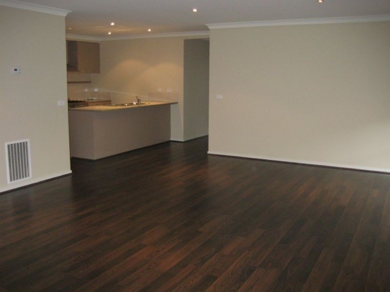 57 Burford Way, Cranbourne North VIC 3977