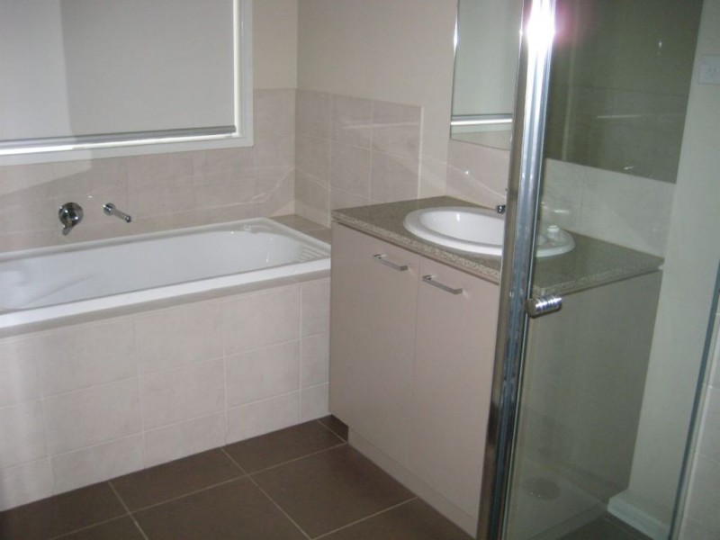 57 Burford Way, Cranbourne North VIC 3977