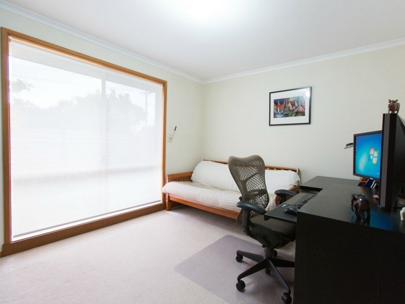 1/10 Valley Fair Drive, Narre Warren VIC 3805