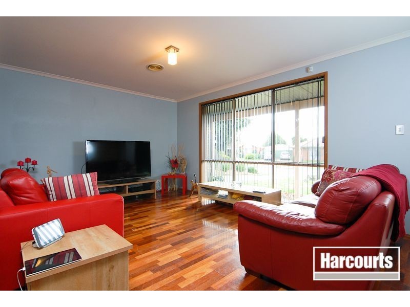 72 Strathaird Drive, Narre Warren South VIC 3805