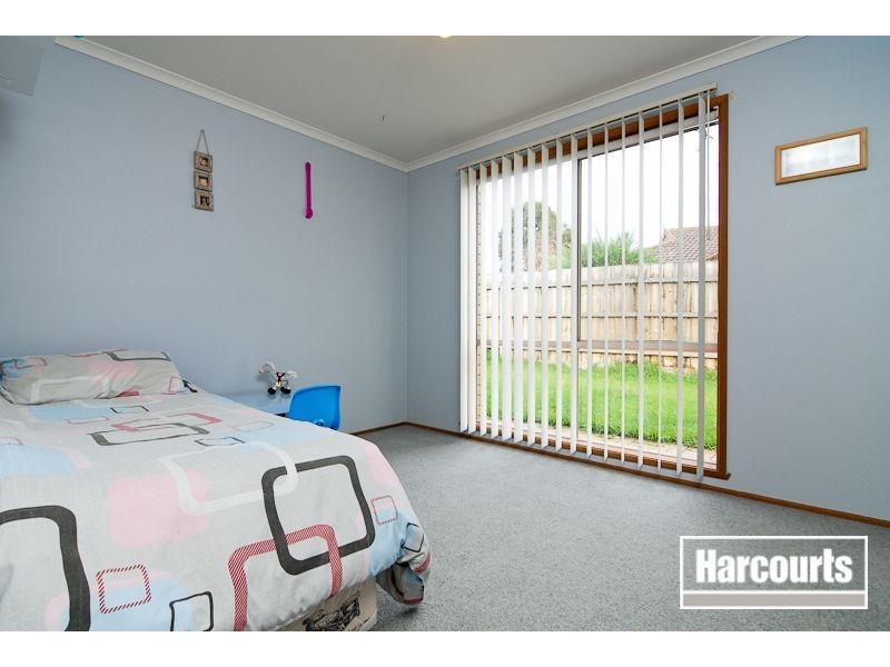 72 Strathaird Drive, Narre Warren South VIC 3805