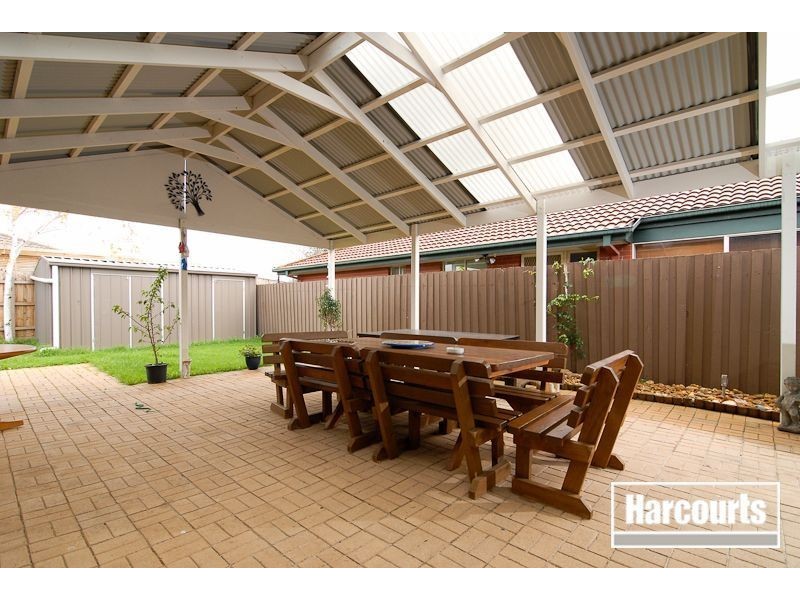 72 Strathaird Drive, Narre Warren South VIC 3805