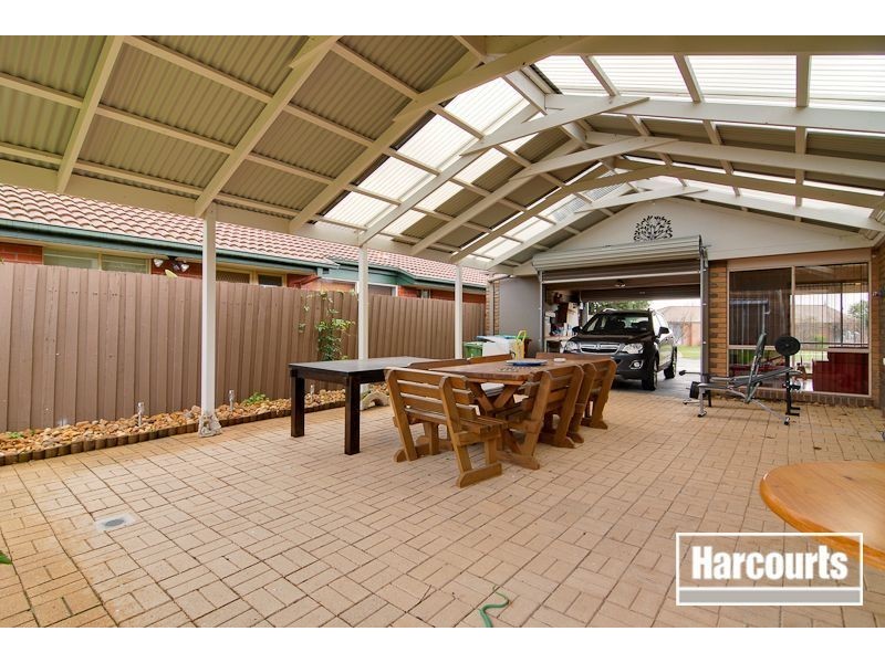 72 Strathaird Drive, Narre Warren South VIC 3805