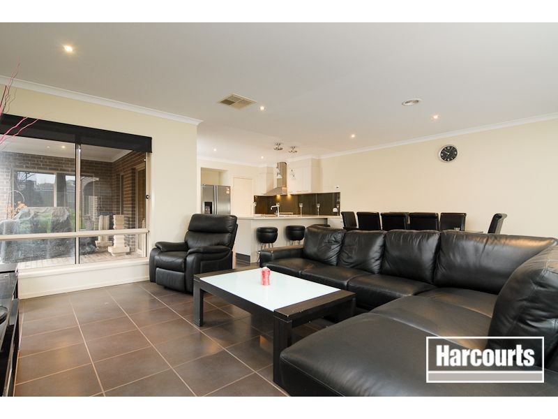 3 Sagan Drive, Cranbourne North VIC 3977