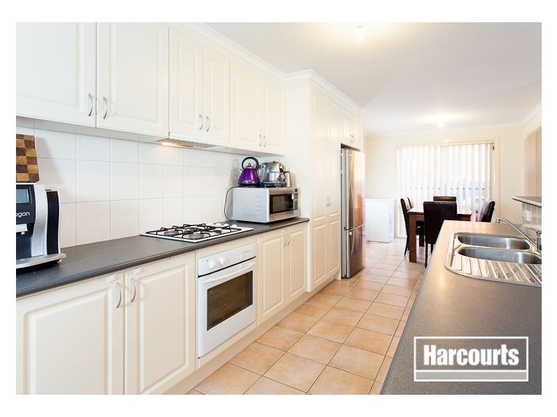 9 Blake Street, Berwick VIC 3806