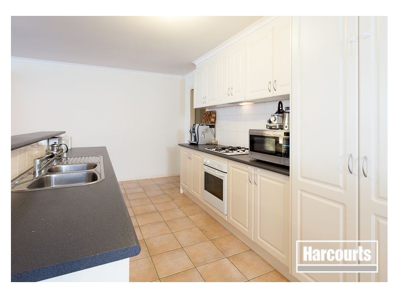 9 Blake Street, Berwick VIC 3806