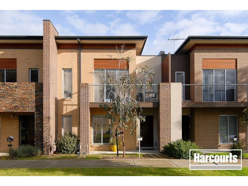72 Mannavue Blvd, Cranbourne North VIC 3977