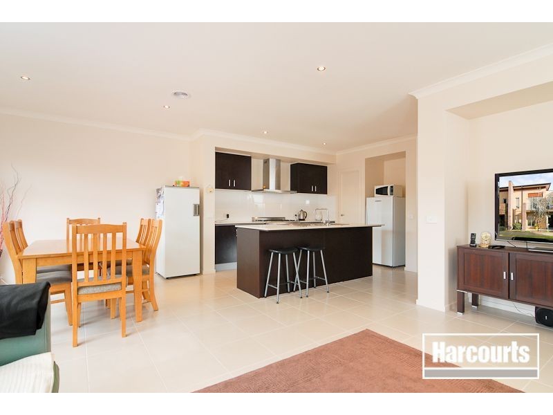 72 Mannavue Blvd, Cranbourne North VIC 3977