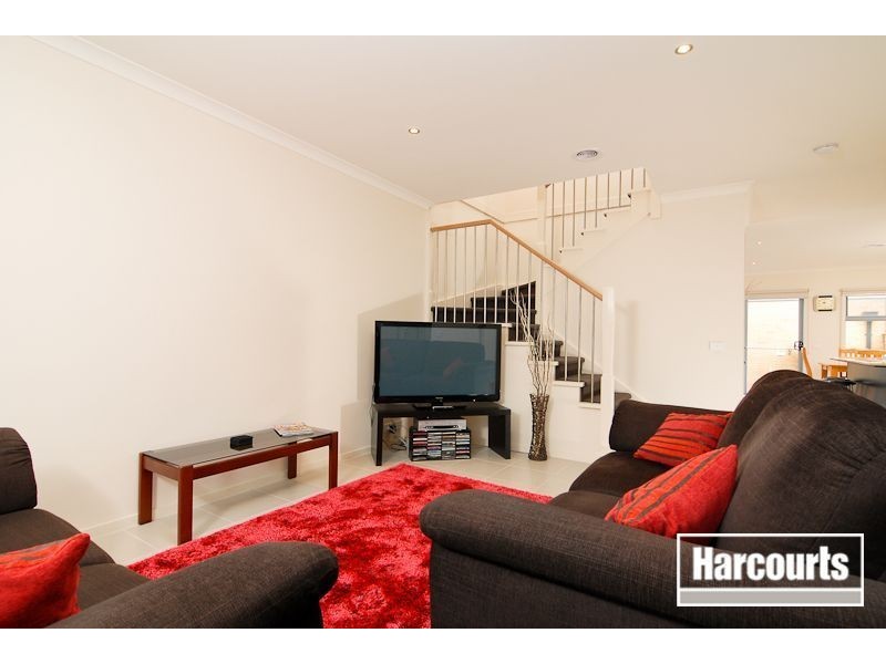 72 Mannavue Blvd, Cranbourne North VIC 3977