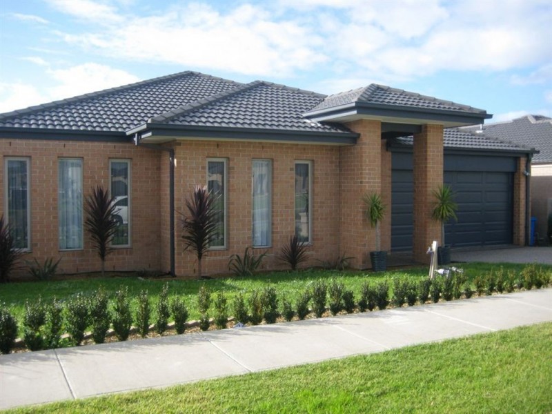 26 William Thwaites Blvd, Cranbourne North VIC 3977