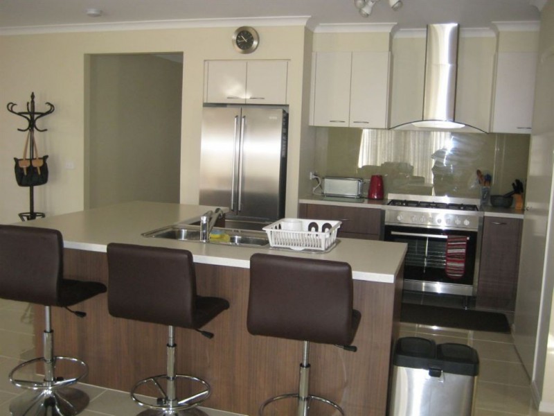 26 William Thwaites Blvd, Cranbourne North VIC 3977