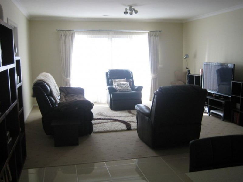 26 William Thwaites Blvd, Cranbourne North VIC 3977