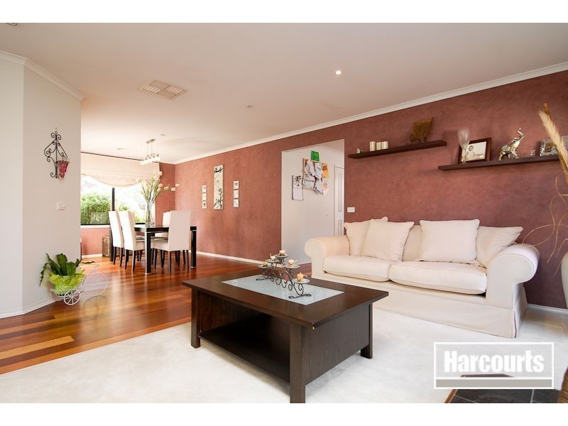 41 Abbey Road, Narre Warren South VIC 3805