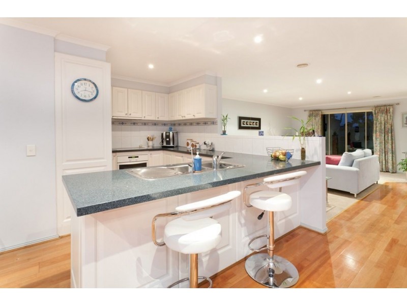 13 Provence Place, Narre Warren South VIC 3805