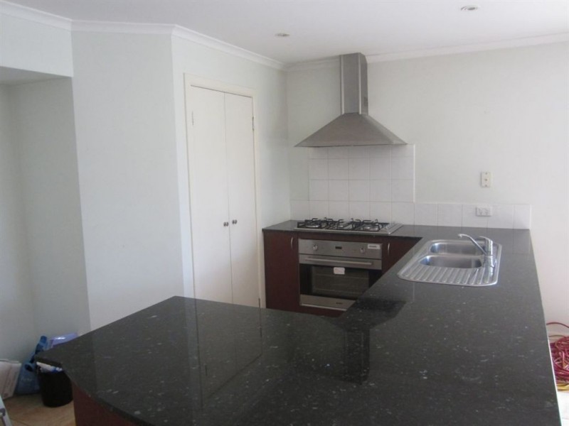 12 Palais Close, Narre Warren South VIC 3805