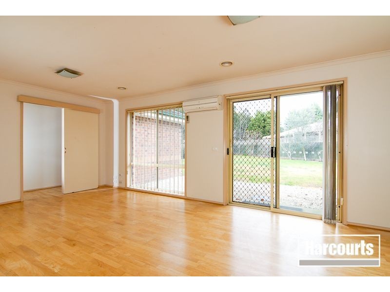 9 Chain Court, Narre Warren South VIC 3805