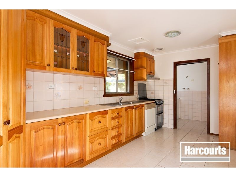 6 Adam Avenue, Hallam VIC 3803